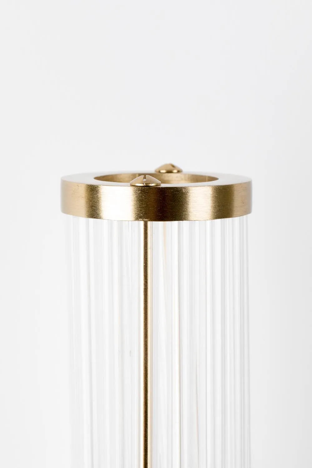 Angel On Fire: Extravagante Wandlampe für trendige Interieurs.