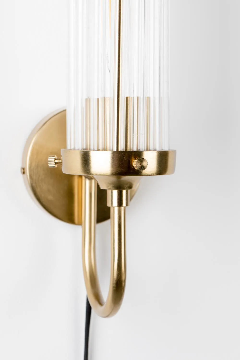 Angel On Fire: Einzigartige Wandlampe für kreative Raumgestaltung.