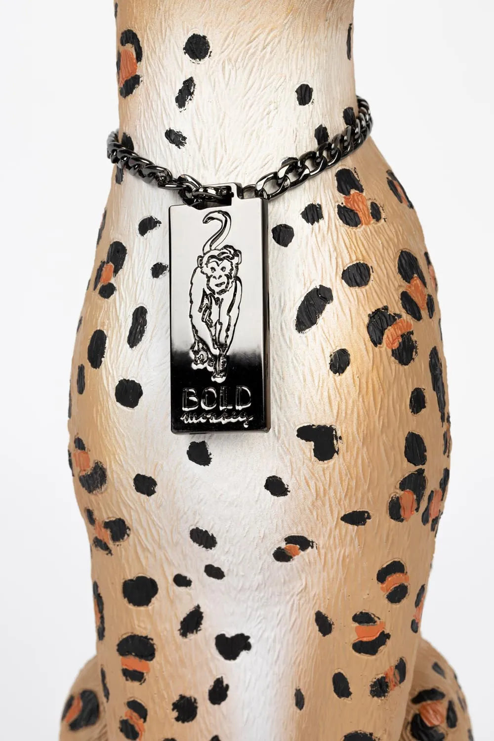 Elegante Stehlampe mit auffälligem Panther-Design von Bold Monkey.