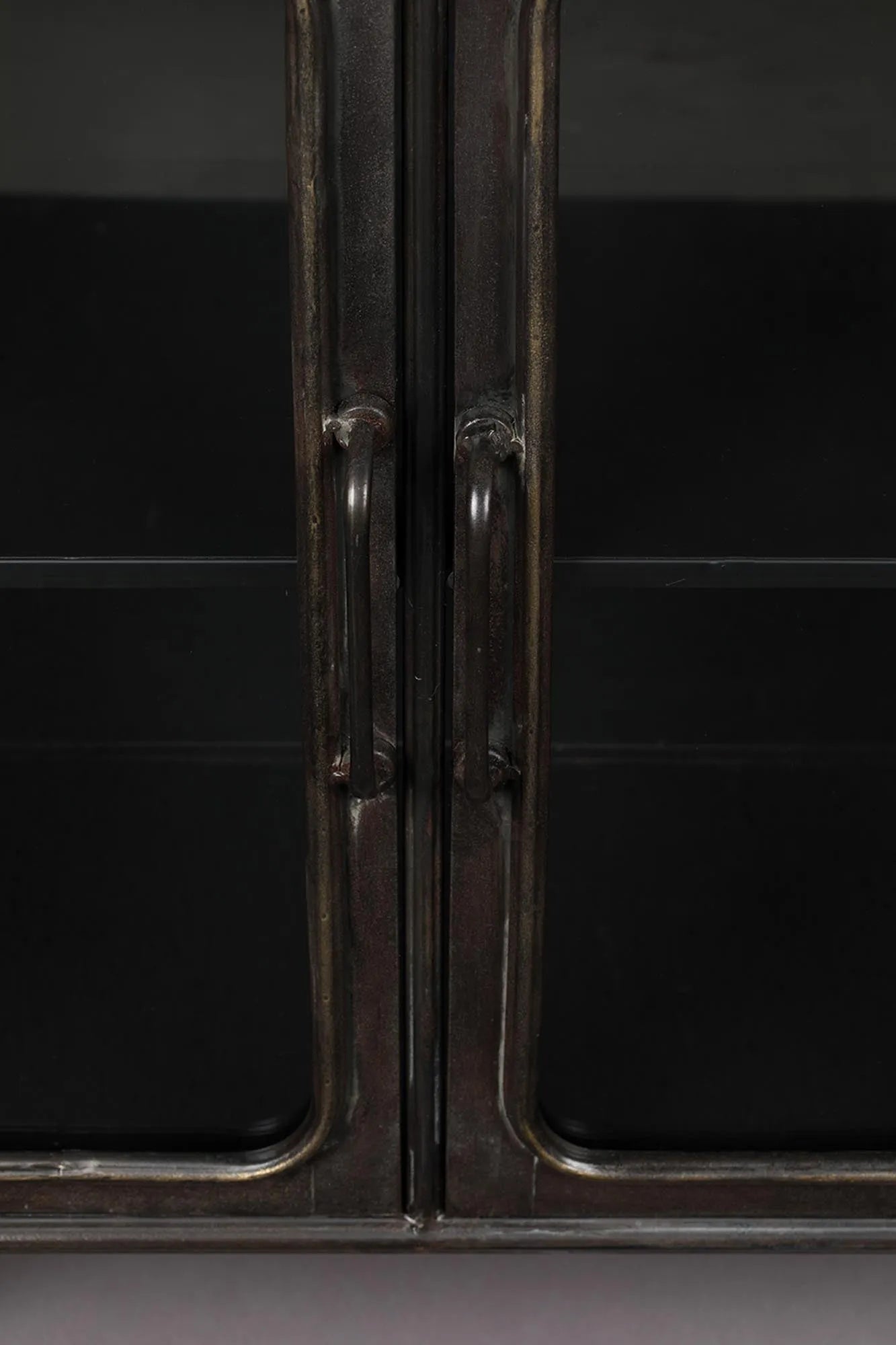 Dutchbone Denza Sideboard: Stilvolles Highlight für Ihr Zuhause.
