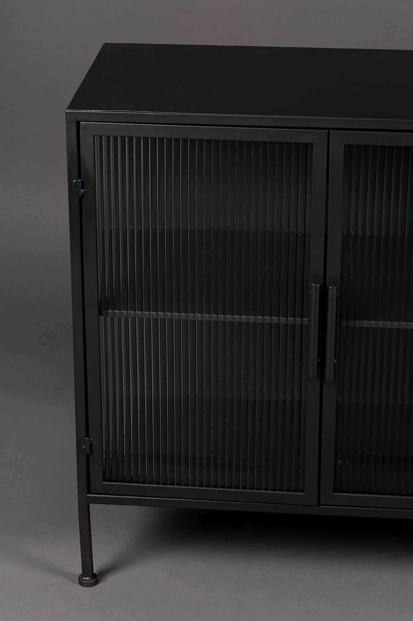 Stilvolles Sideboard Boli: Perfekte Mischung aus Design und Funktion.