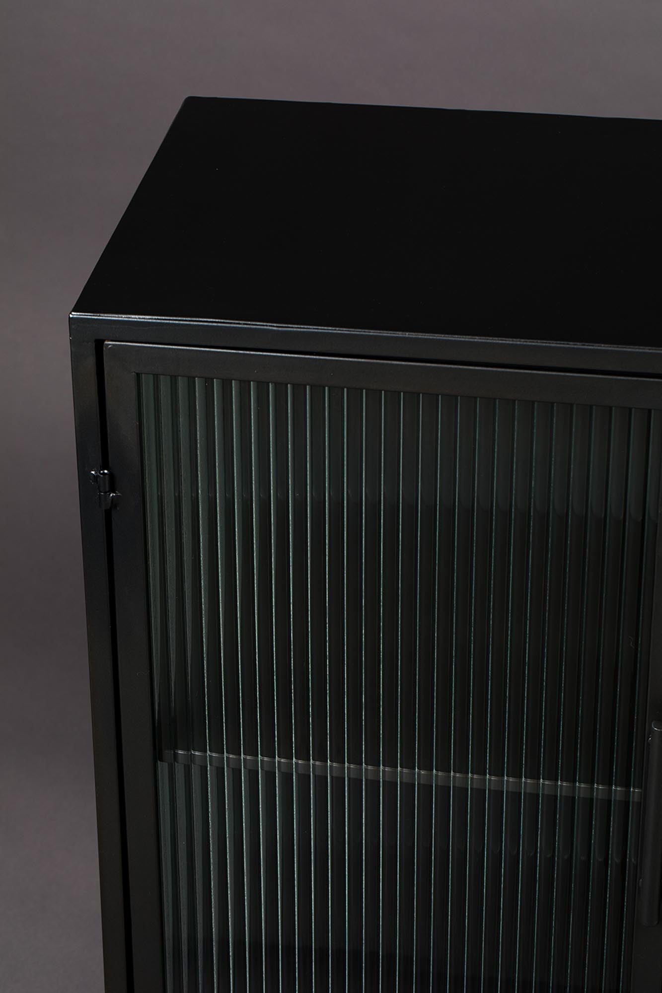 Stilvolles Sideboard Boli: Perfekte Mischung aus Design und Funktion.
