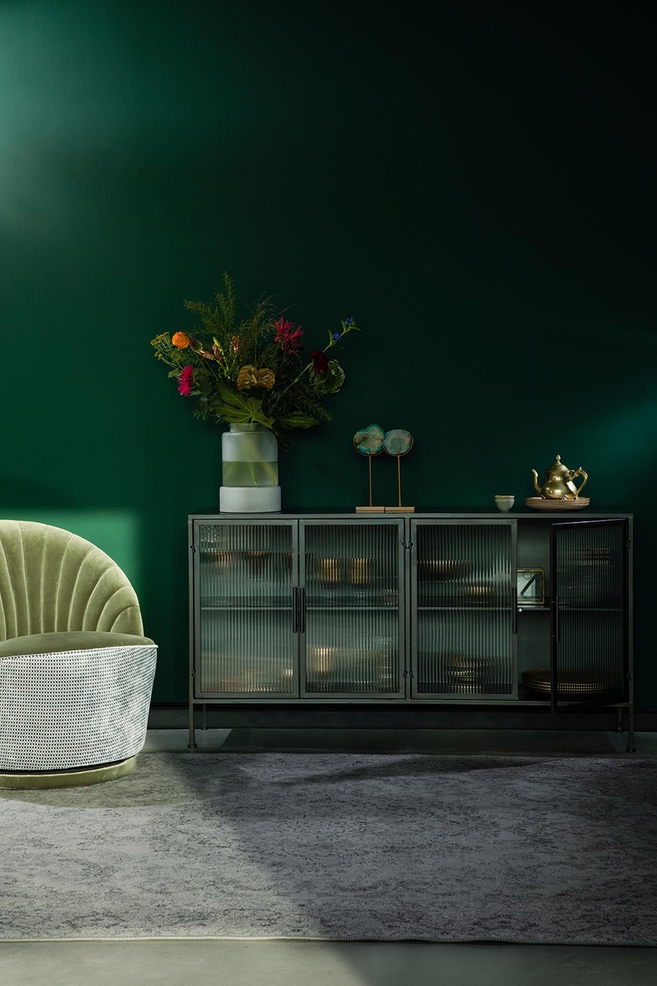 Elegantes Sideboard Boli von Dutchbone: Funktionalität trifft Stil.