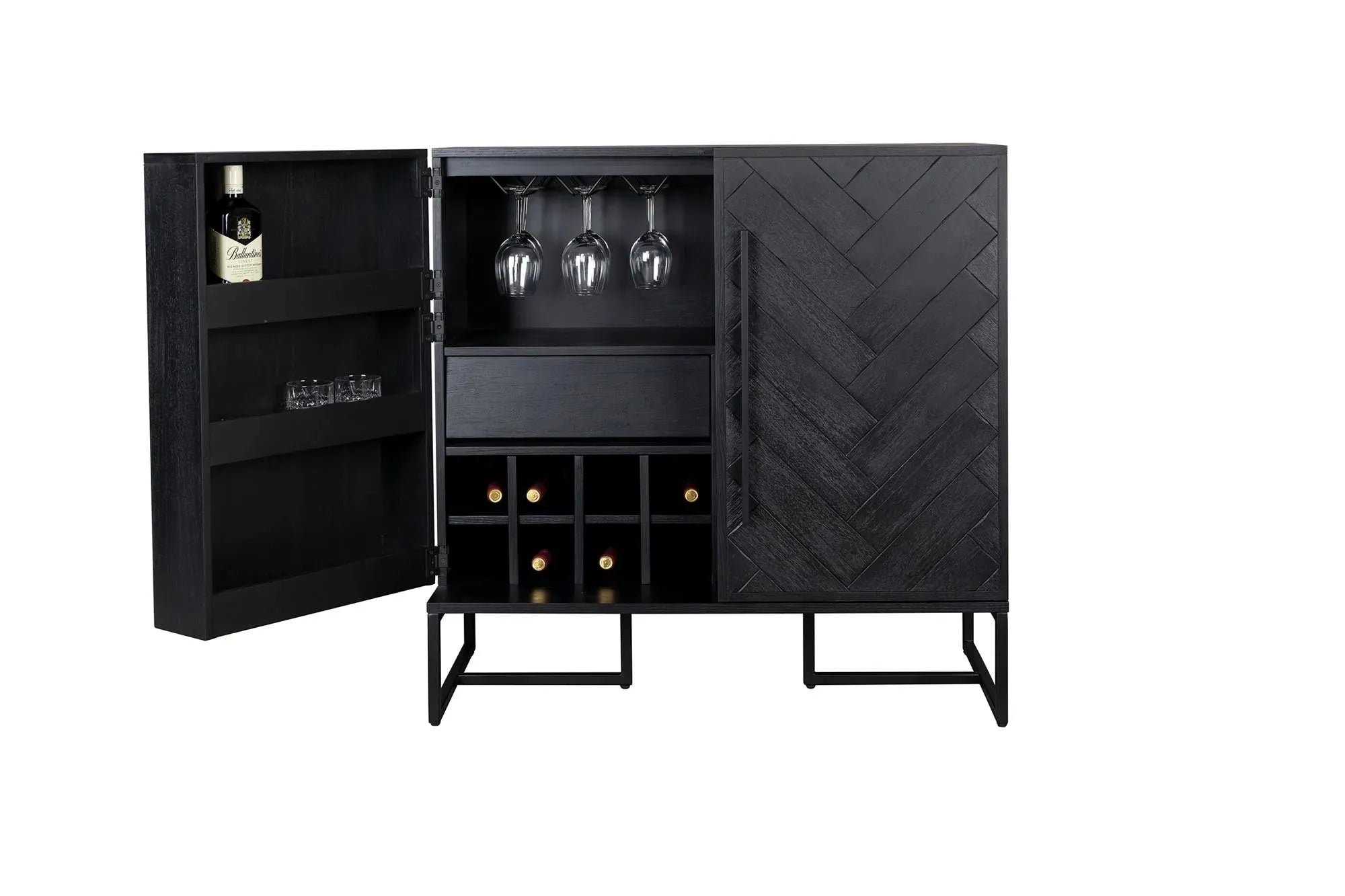 Dutchbone Cabinet Class: Eleganter Stauraum im Vintage-Look.