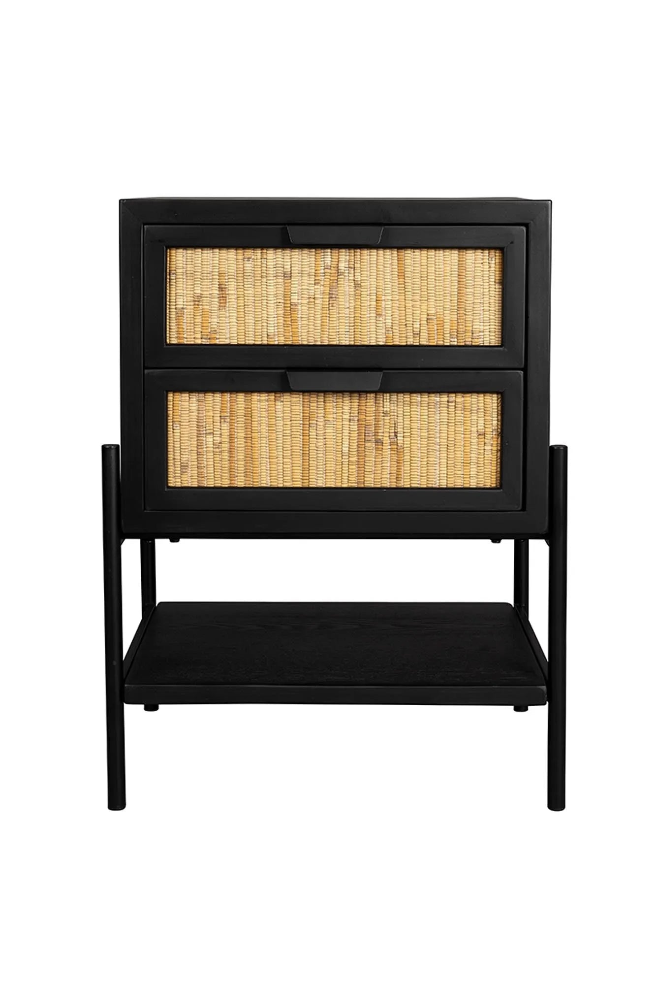 Yasu Beistelltisch: Modernes Rattan-Design von Dutchbone.