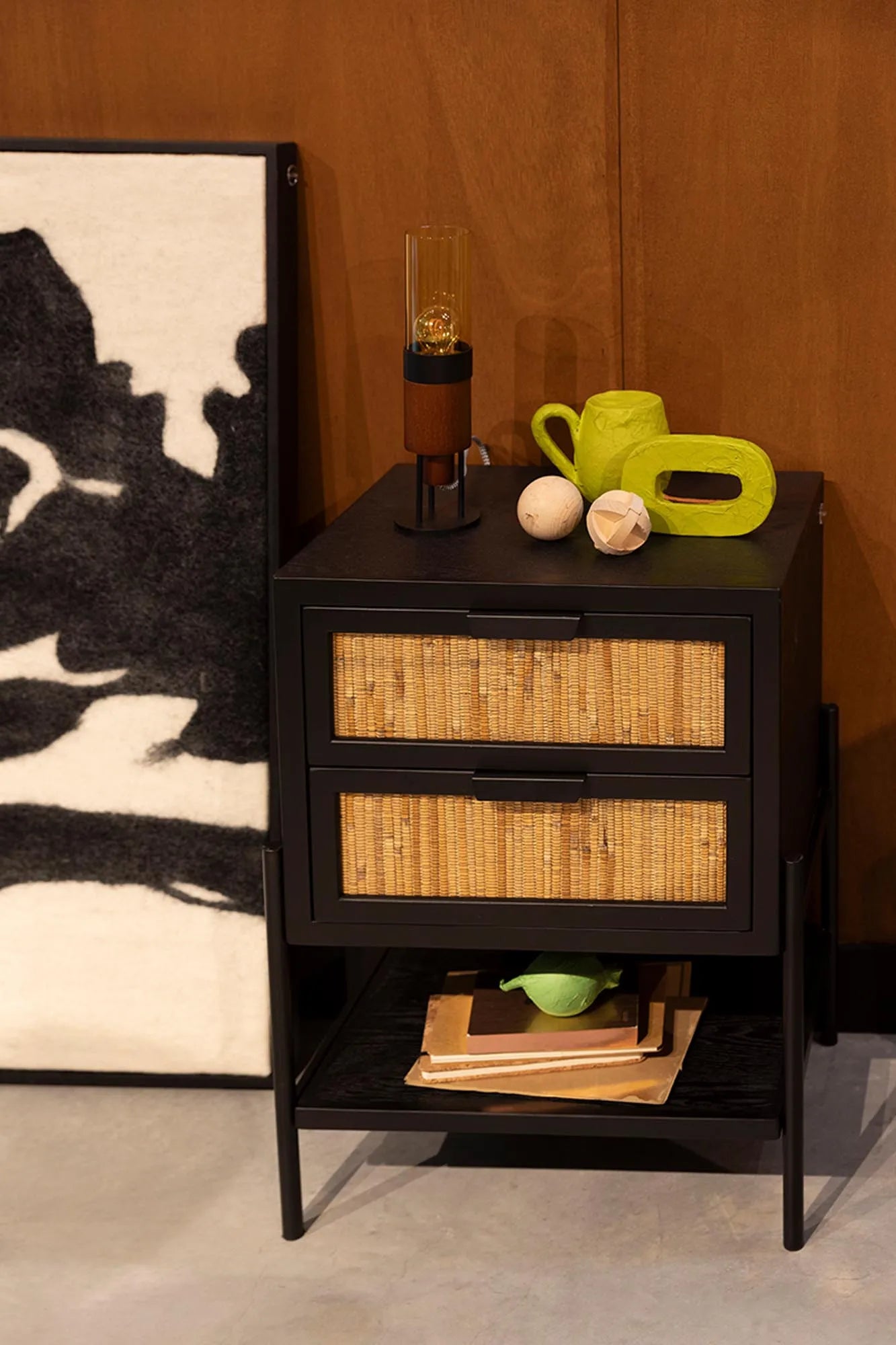 Yasu Beistelltisch von Dutchbone: Rattan-Design trifft Funktionalität.