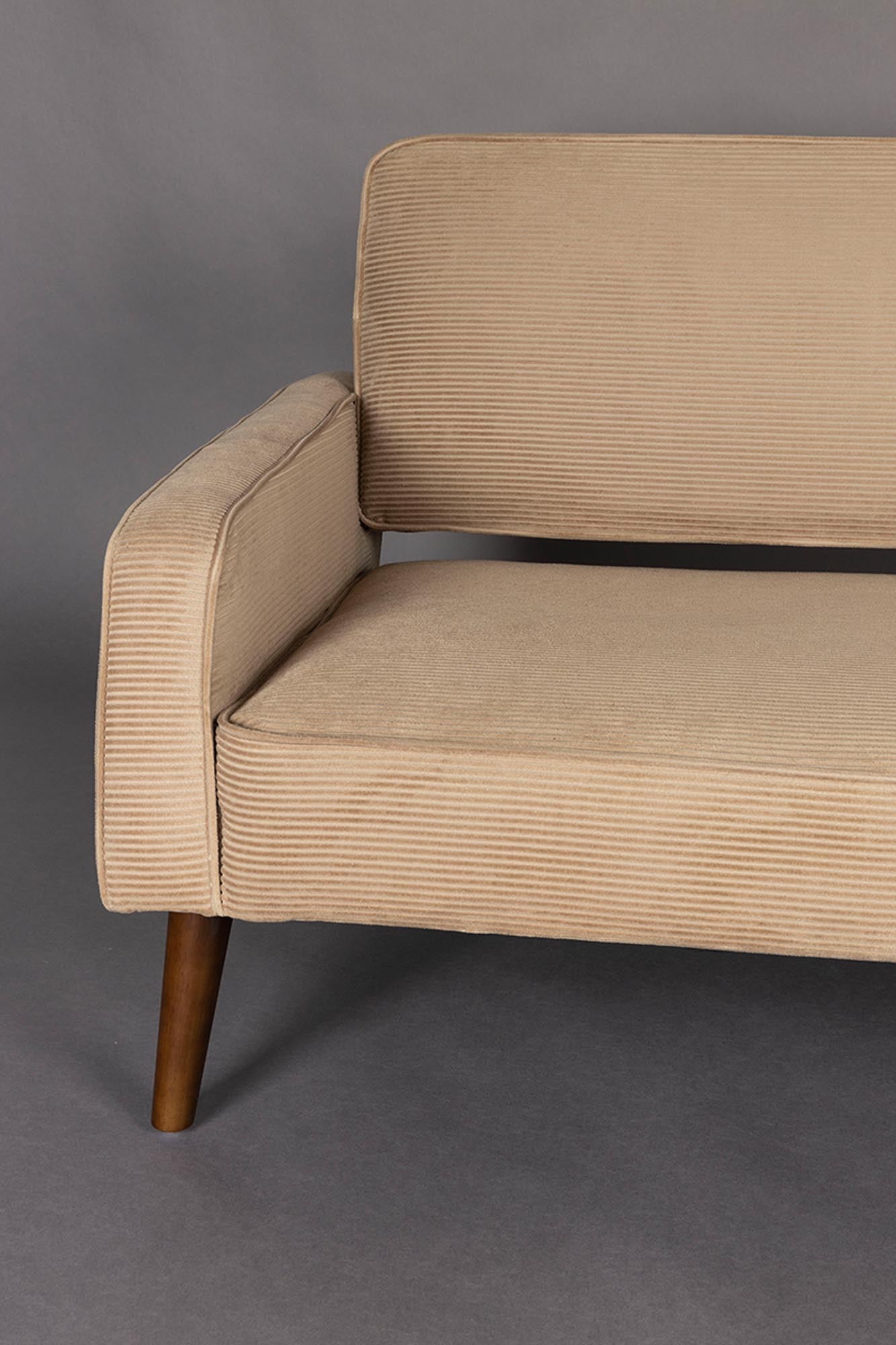 Elegantes Dutchbone Sofa Preston in Beige mit stilvollen Holzakzenten.