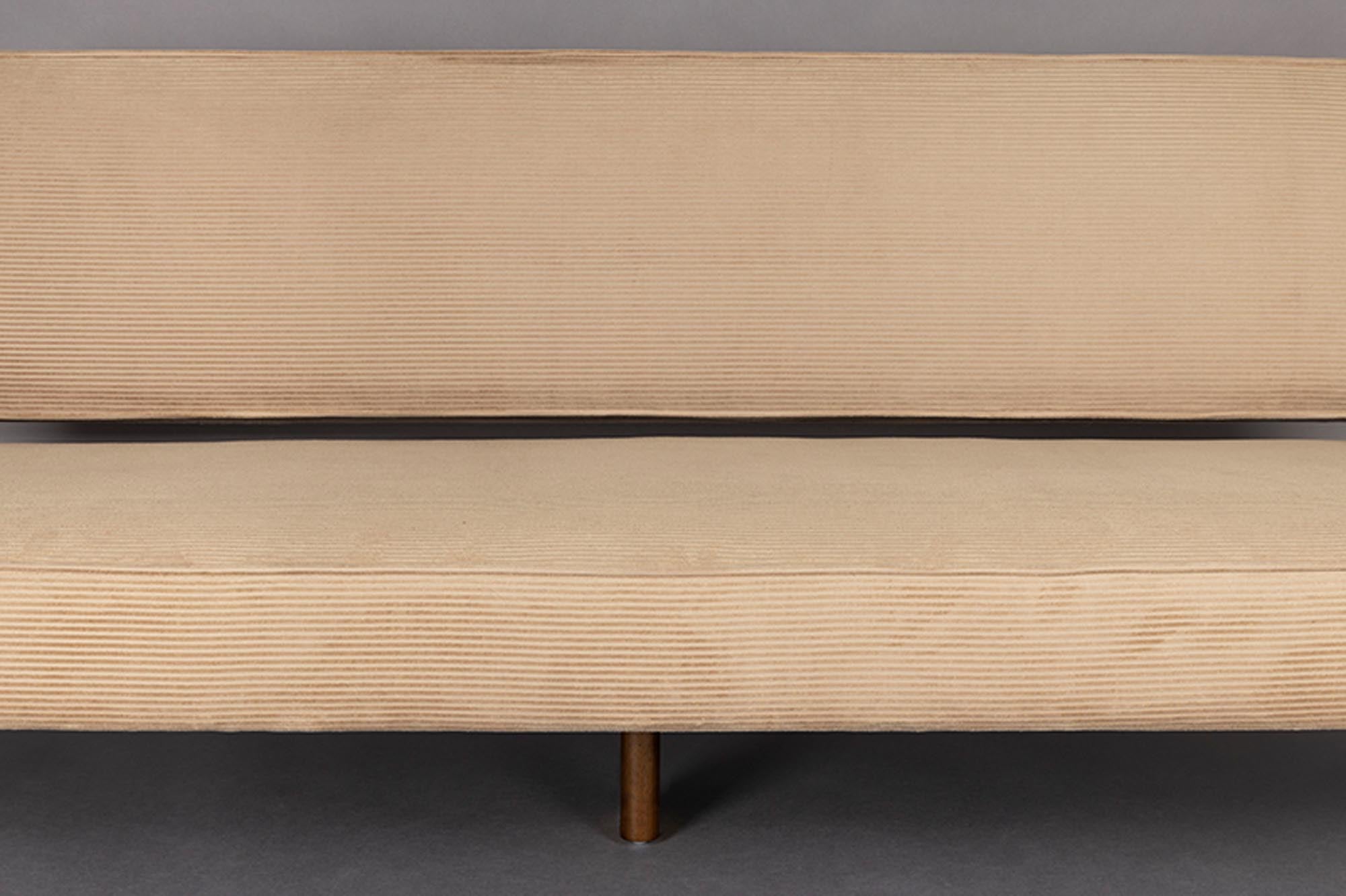 Elegantes Dutchbone Sofa Preston in Beige mit stilvollen Holzakzenten.