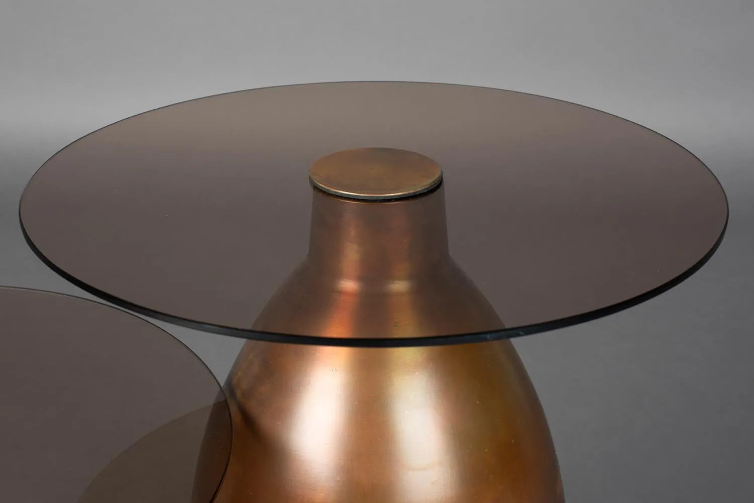 Stilvolles Selene Beistelltisch-Set von Dutchbone für Ihr Interieur.