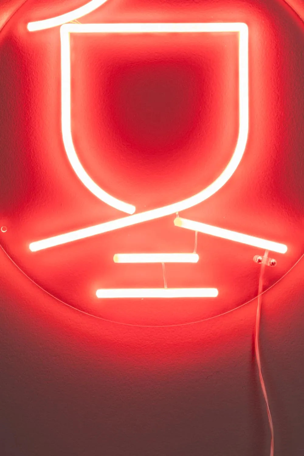 Neon Wandleuchte Sya Winter: Modernes Highlight von Dutchbone.