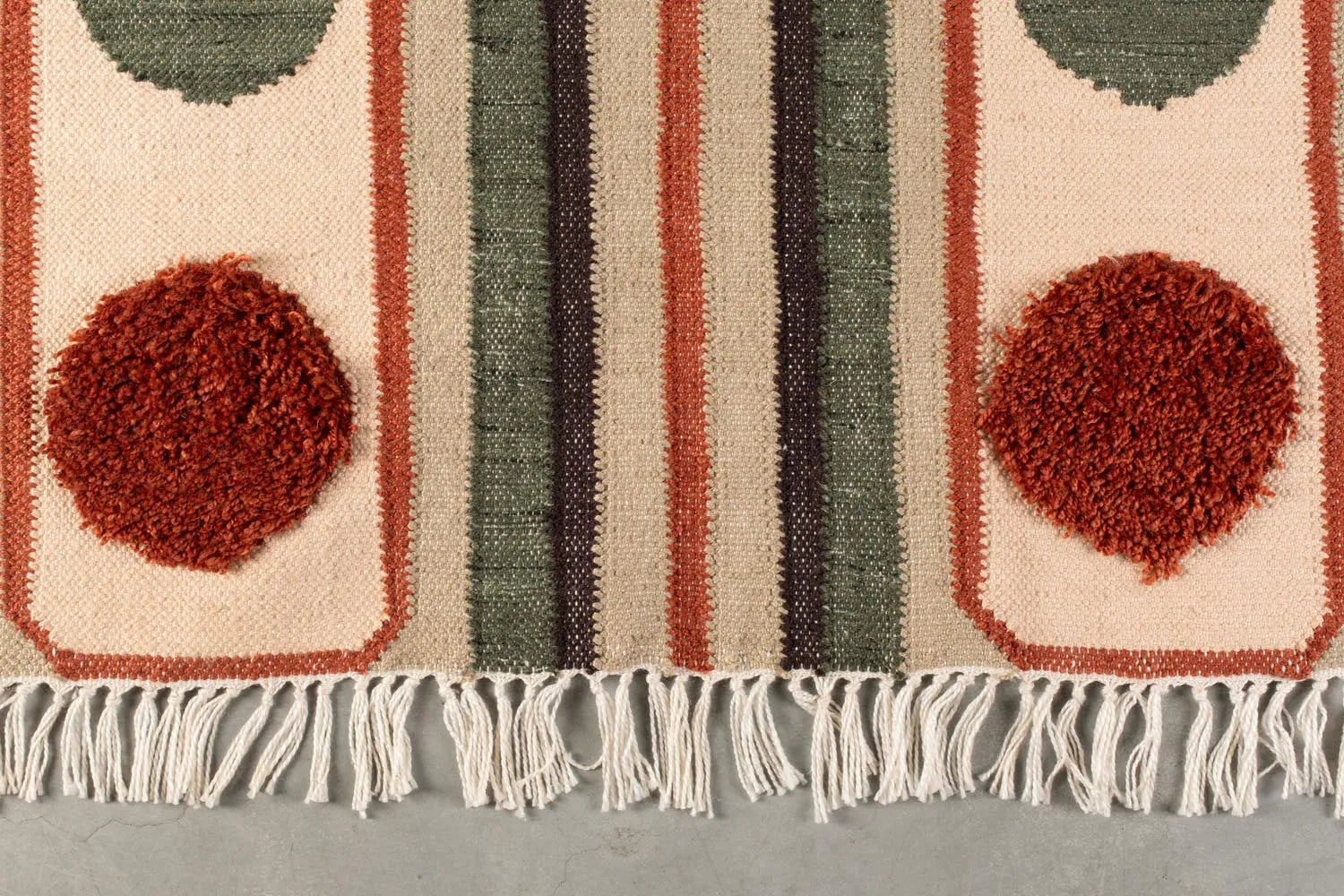 Eleganter Dutchbone Haydon Teppich 160x230 für moderne Wohnräume.