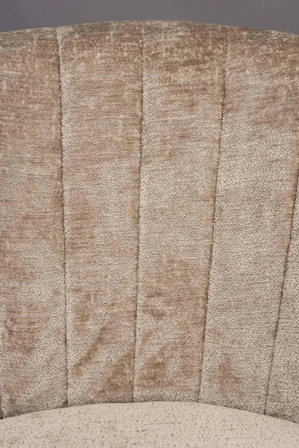 Dutchbone Georgia Beige: Stilvoller Komfort für Ihr Wohnzimmer.