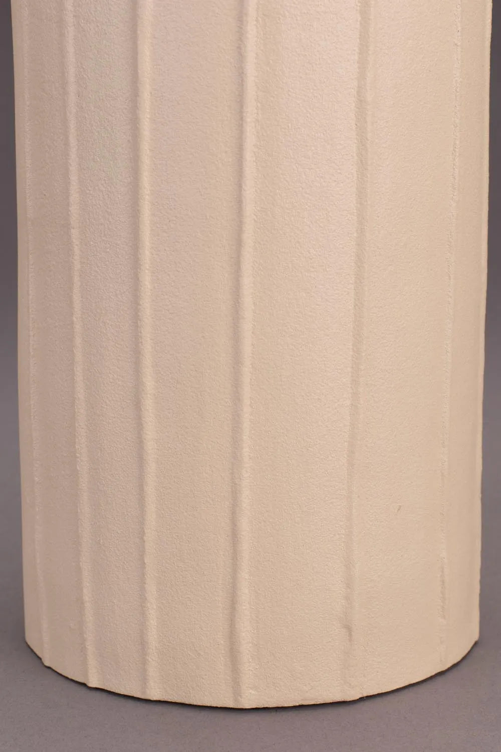 Elegante Dutchbone Vase Rander Beige: Handarbeit für Ihr Zuhause.