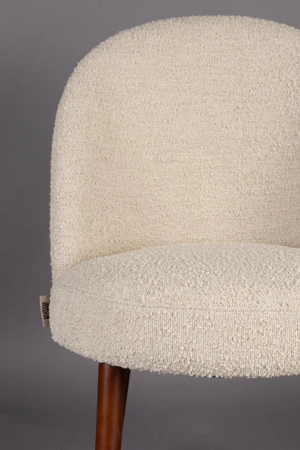 Eleganter Bouclé-Stuhl Barbara in Beige für zeitlose Wohnräume.