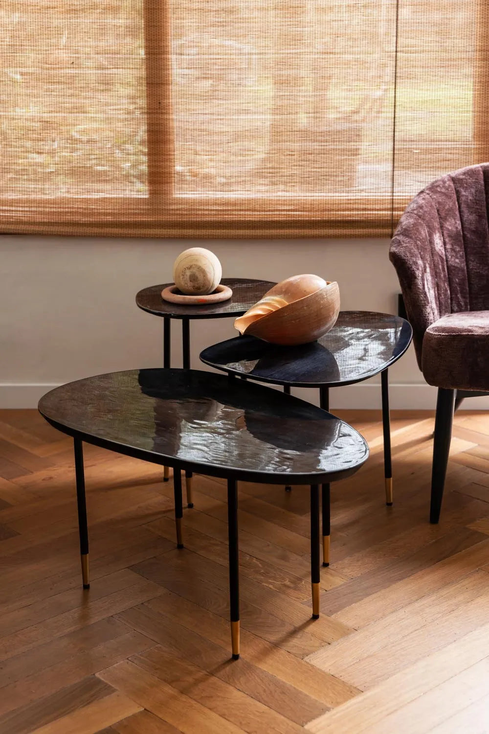 Elegantes 3er-Set Beistelltische Phyllis von Dutchbone in modernem Design.