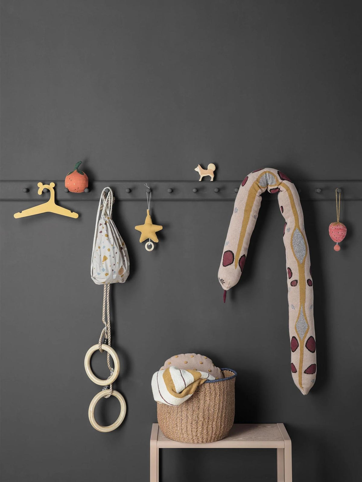 Little Architect Bank in Rosa präsentiert im Onlineshop von KAQTU Design AG. Sitzbank ist von Ferm Living