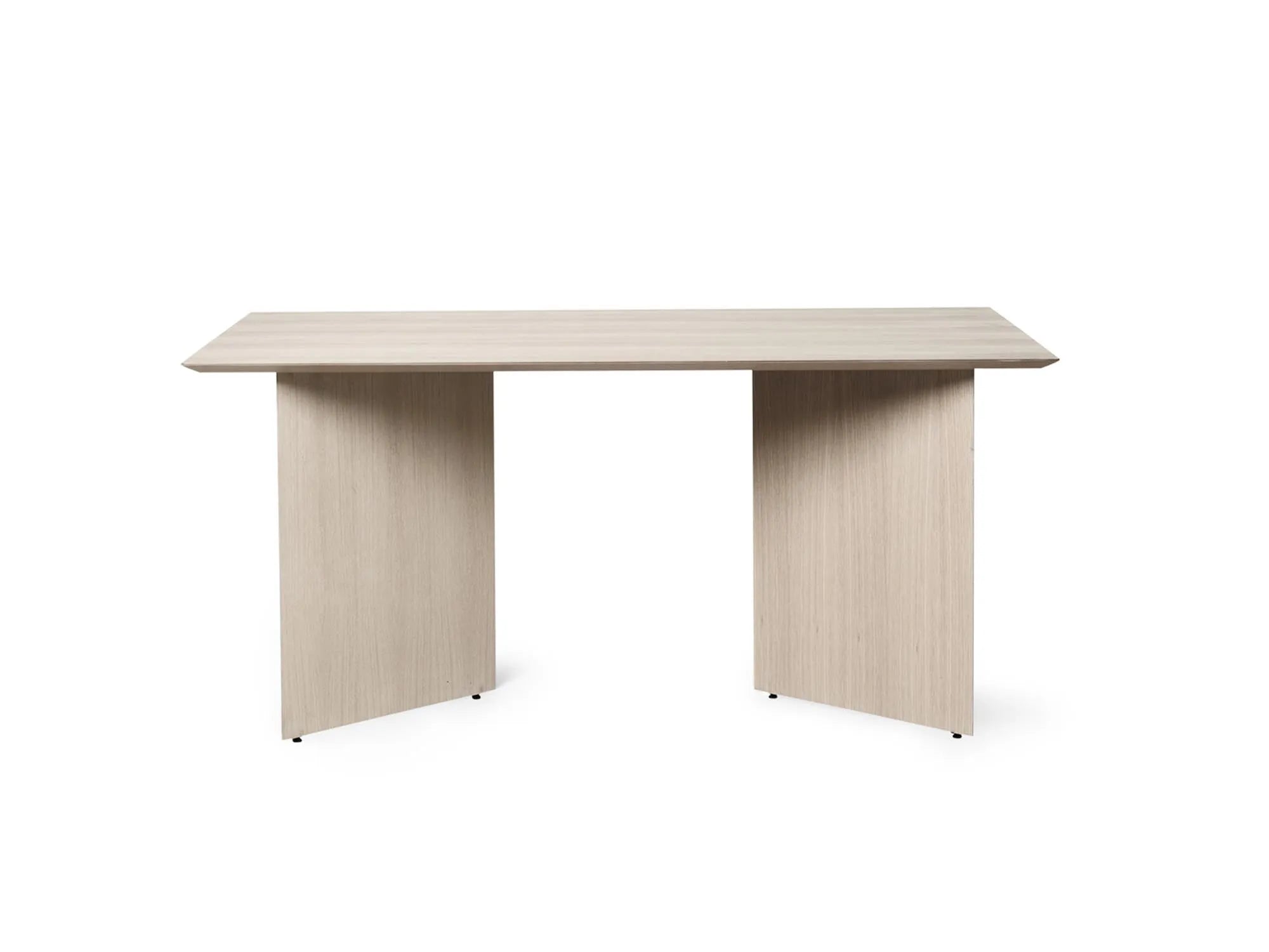 Mingle Tischplatte 160 cm in Hellbraun präsentiert im Onlineshop von KAQTU Design AG. Tischsystem Einzelteile ist von Ferm Living