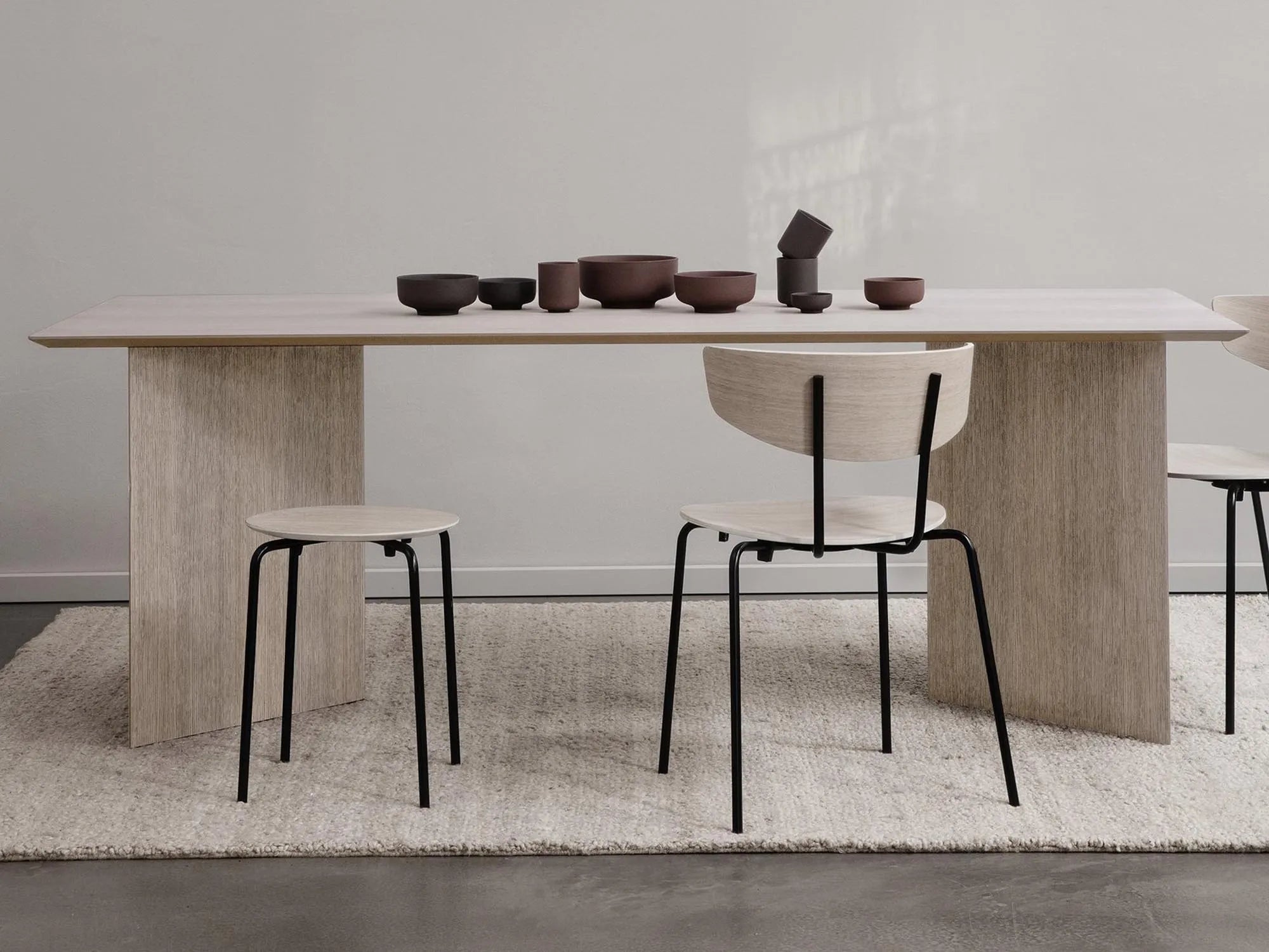 Mingle Tischplatte 160 cm in Hellbraun präsentiert im Onlineshop von KAQTU Design AG. Tischsystem Einzelteile ist von Ferm Living