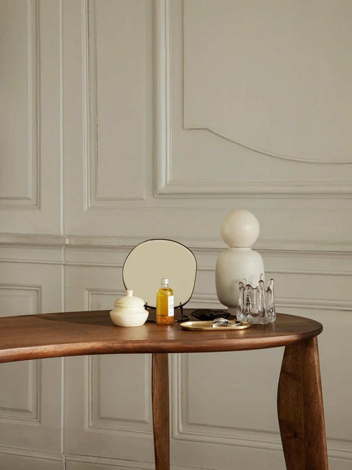 Pond Tischspiegel in Silber / Chrom präsentiert im Onlineshop von KAQTU Design AG. Tischspiegel ist von Ferm Living