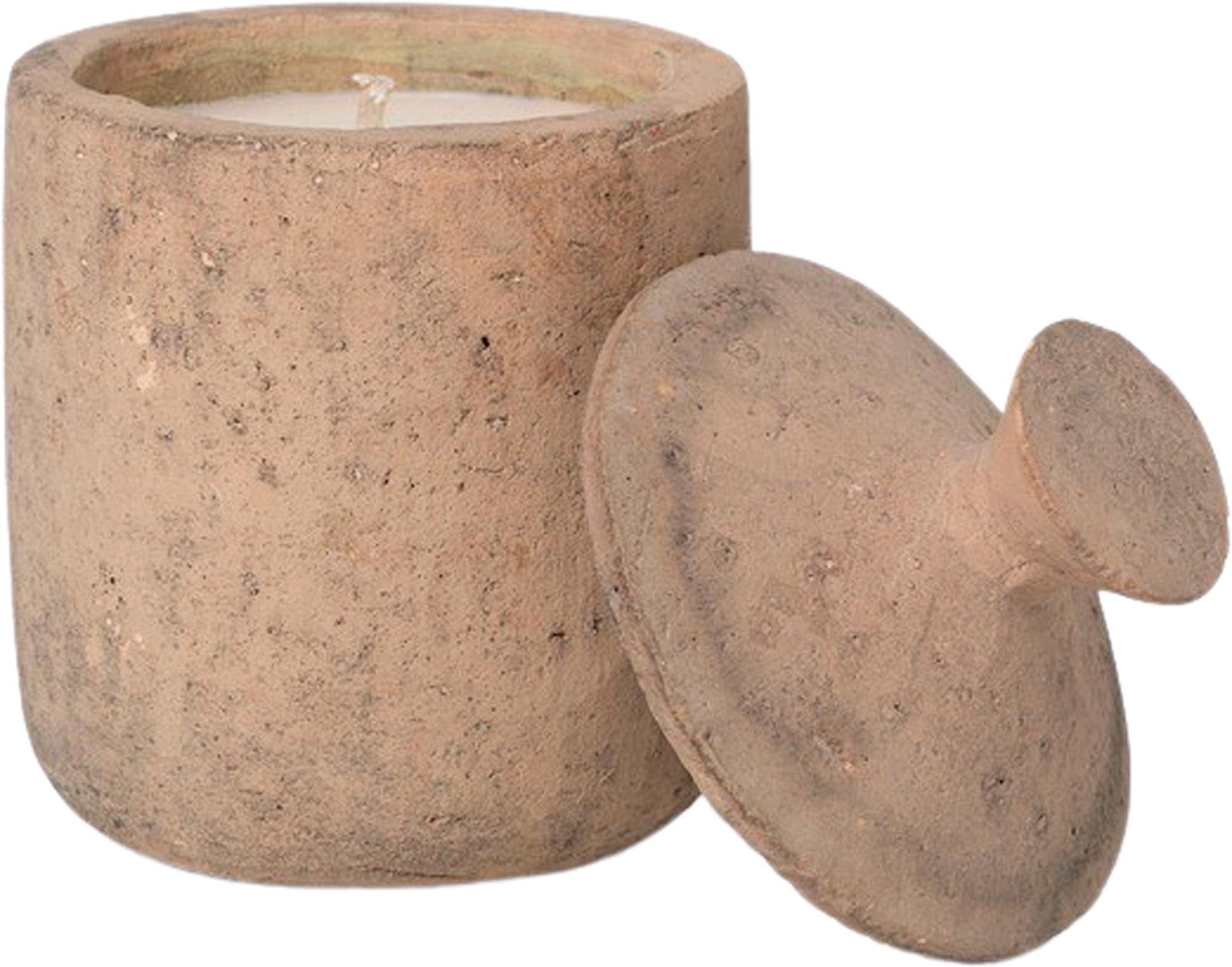 Ura Duftkerze von Ferm Living mit stilvollem Terrakotta-Deckel.