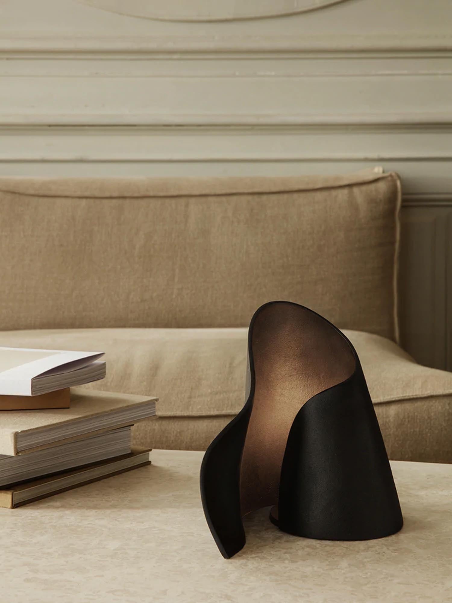 Oyster table lamp