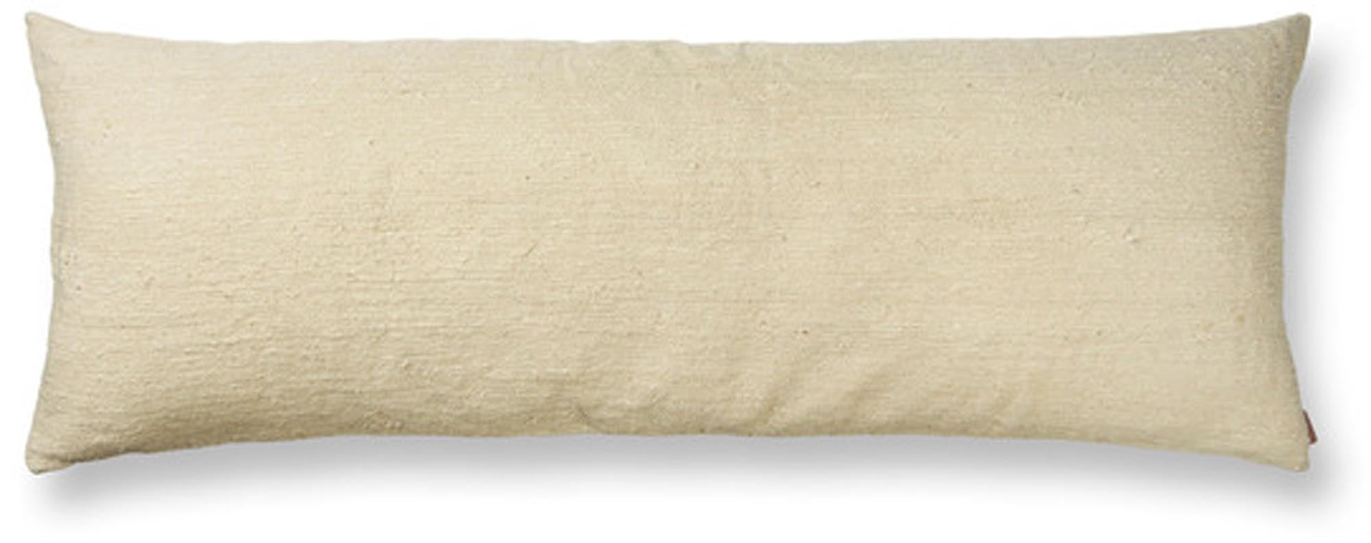 Nettle Kissen Groß von Ferm Living: Natürliche Eleganz für Ihr Zuhause.
