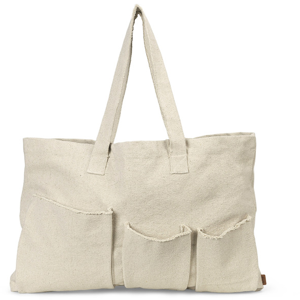 Pocket Weekend Tasche in Off-white präsentiert im Onlineshop von KAQTU Design AG. Tasche ist von Ferm Living