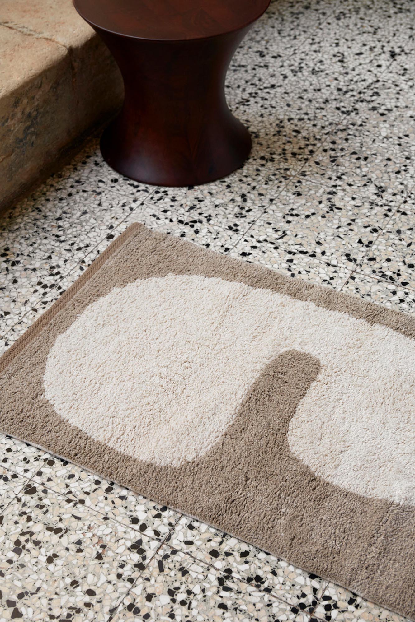 Elegante Lay Matte von Ferm Living: Perfekte Balance aus Design & Komfort.