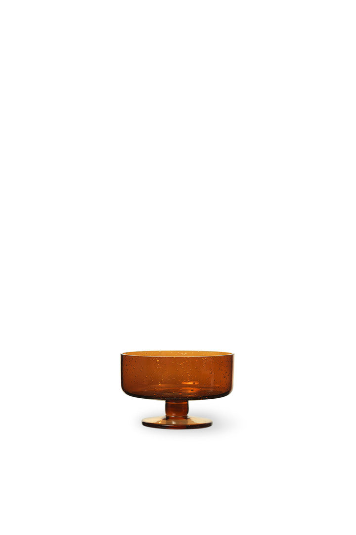 Oli Dessert Cup in Amber präsentiert im Onlineshop von KAQTU Design AG. Geschirr ist von Ferm Living