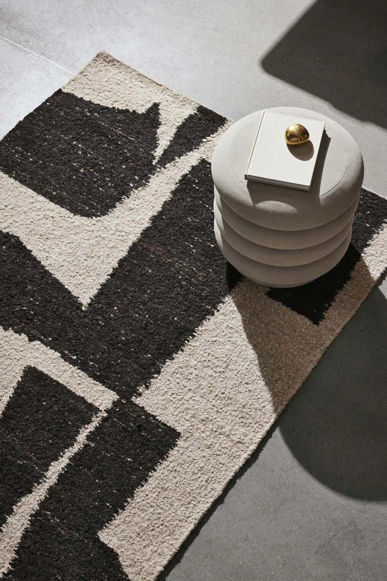 Piece-Teppich von Ferm Living: Design trifft auf Gemütlichkeit.
