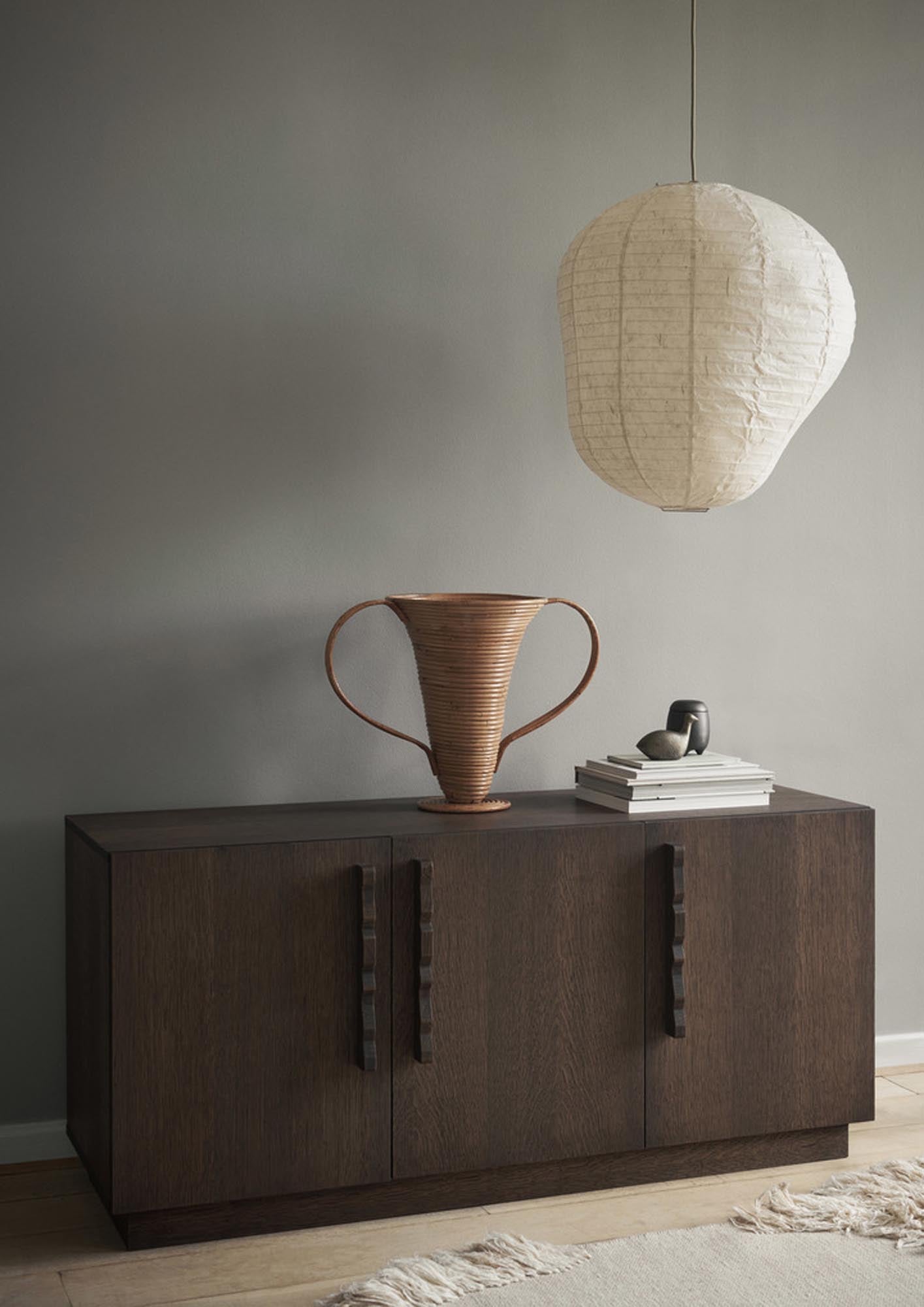 Modernes Unda Sideboard aus umweltfreundlicher Eiche von Ferm Living.