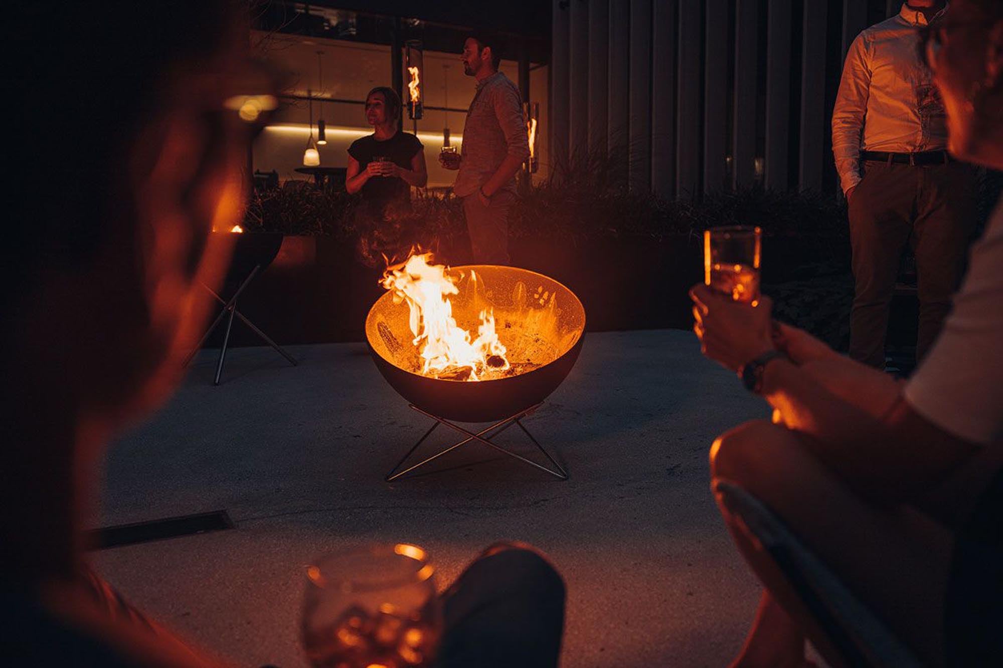 Bowl 70 fire bowl with star foot