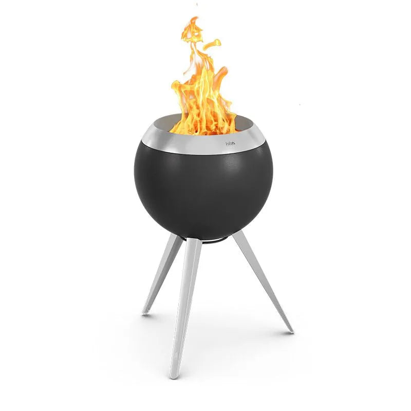 Moon 45: Stilvolle Feuerstelle für unvergessliche Gartenabende.