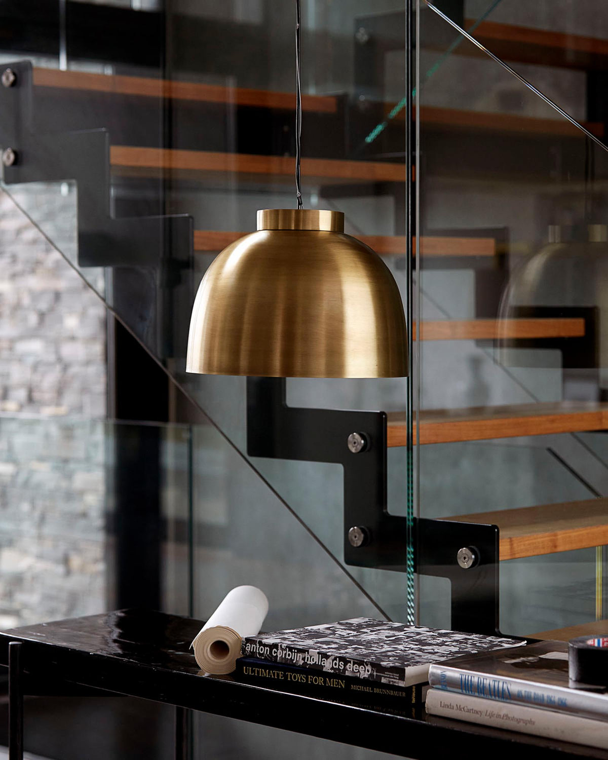 Lampe, Bowl in Messing präsentiert im Onlineshop von KAQTU Design AG. Pendelleuchte ist von House Doctor