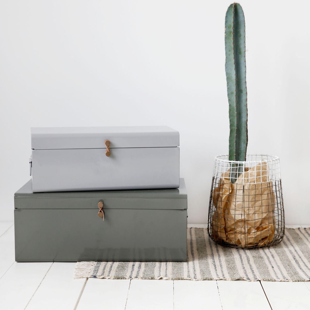Aufbewahrung, Metal in Grau/Grün präsentiert im Onlineshop von KAQTU Design AG. Aufbewahrungsboxen ist von House Doctor