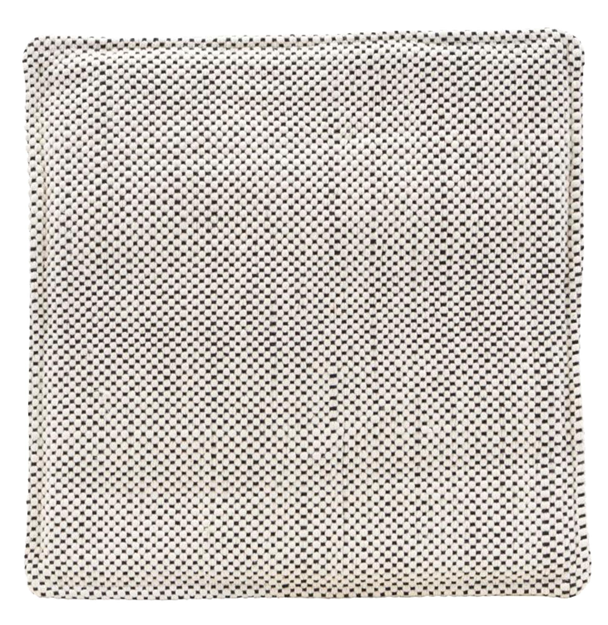 Cuun Stuhlkissen: Stilvolles Komfort-Upgrade für jeden Raum, 35x35 cm, in Schwarz-Weiß.
