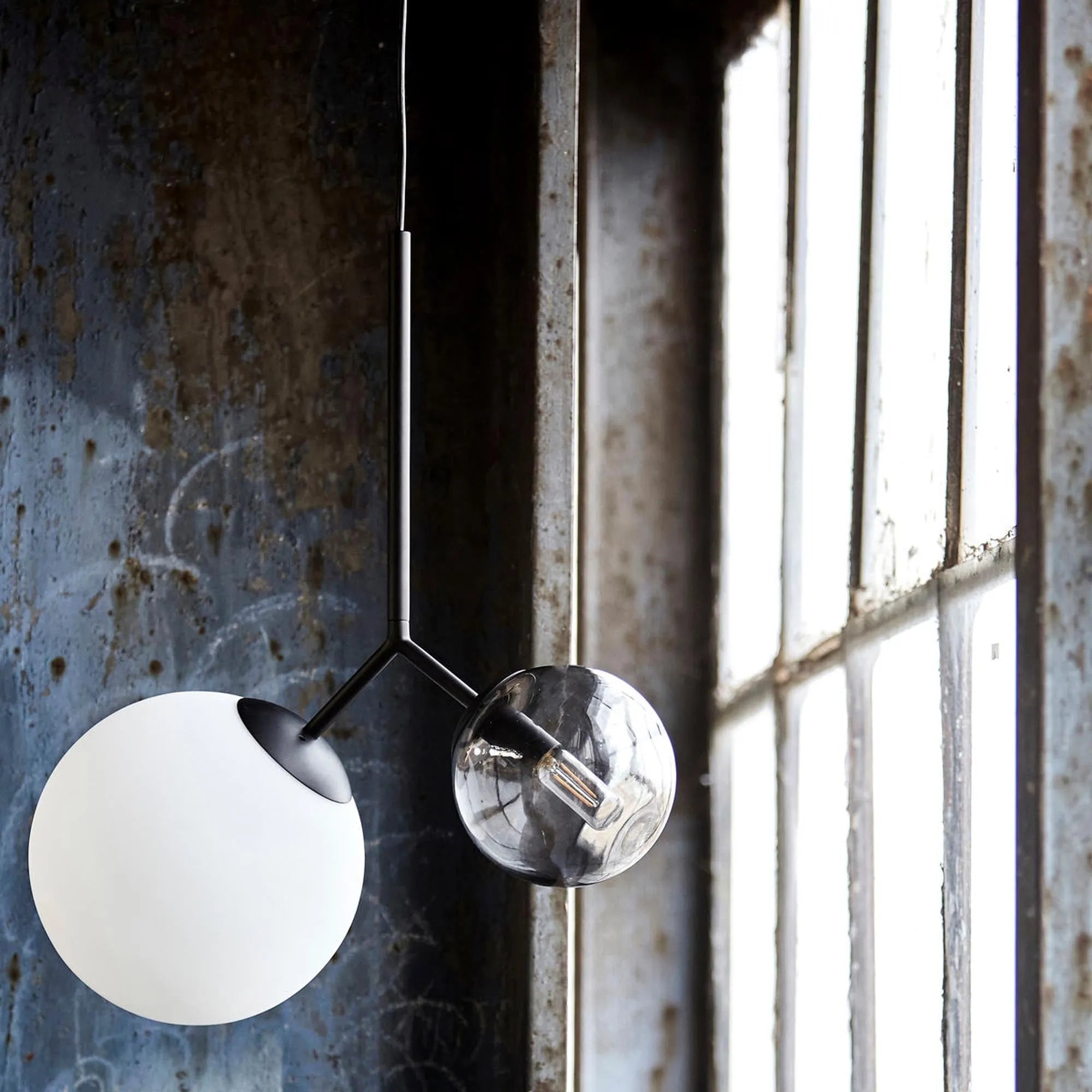 Stilvolle Twice Lampe von House Doctor mit einzigartigem Design.