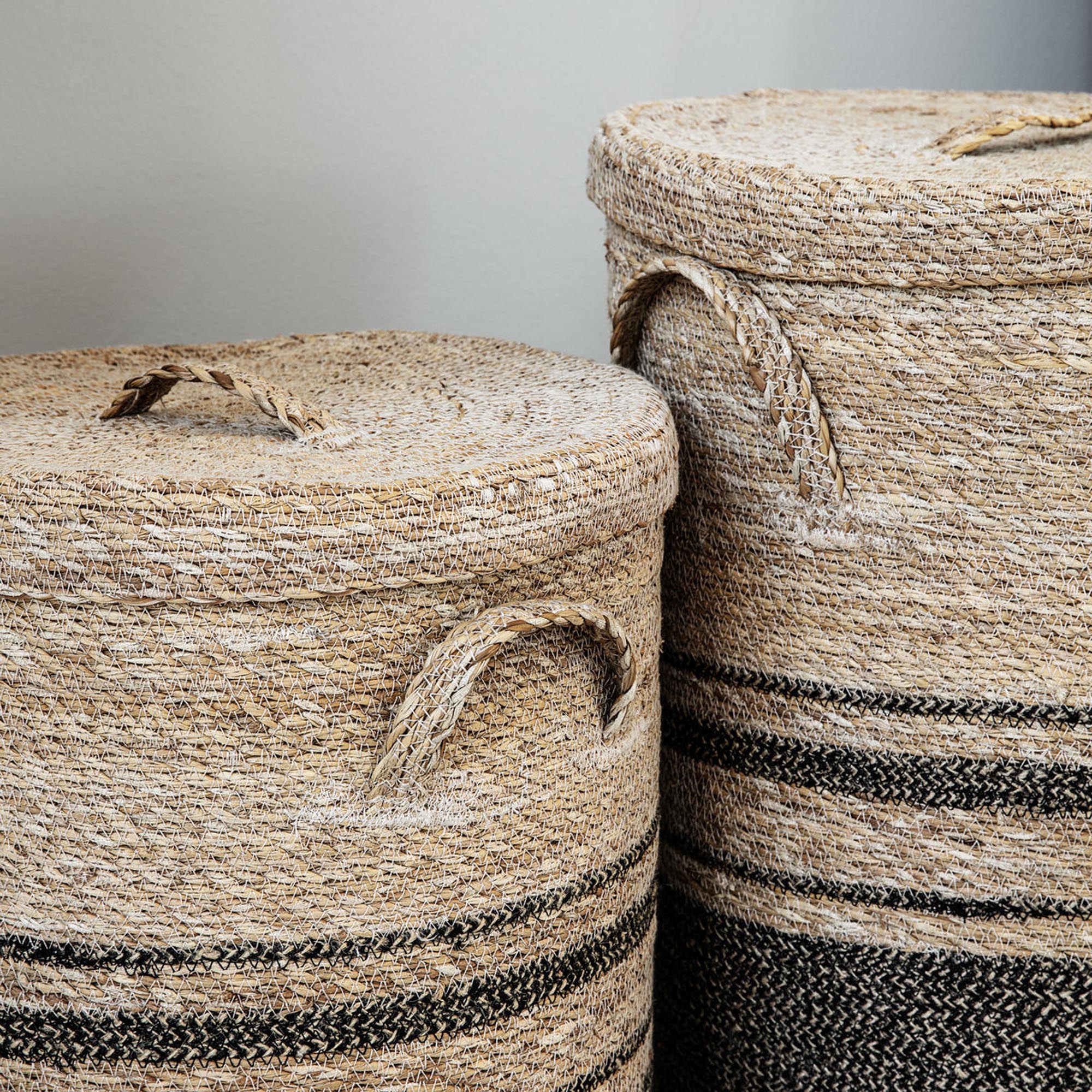Storage with the lid, Laundry