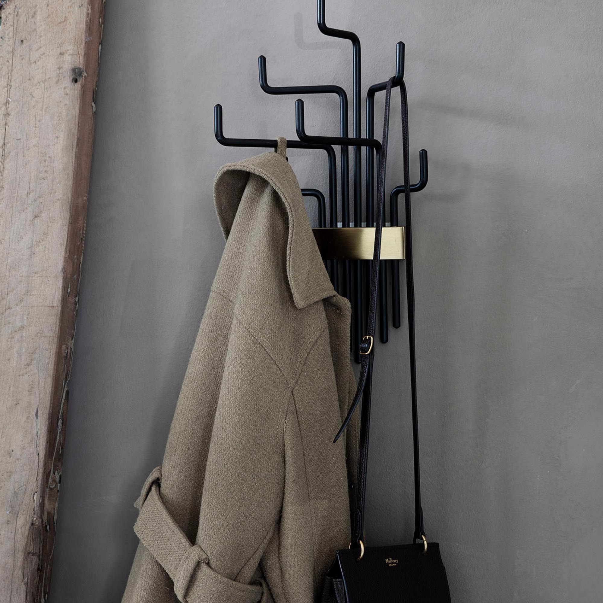 Hook, pipes
