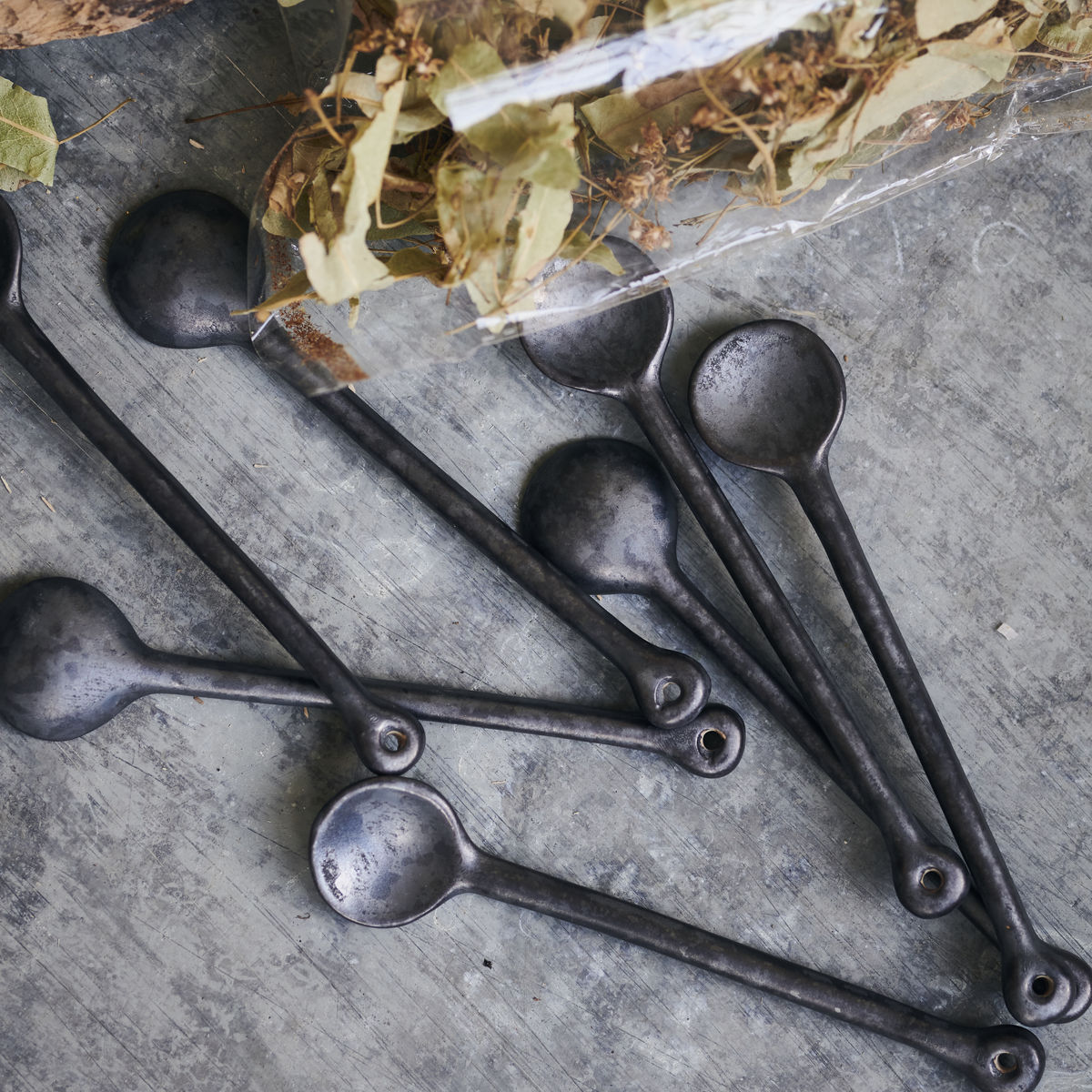 Löffel, Pion in Schwarz/Braun präsentiert im Onlineshop von KAQTU Design AG. Geschirr ist von House Doctor