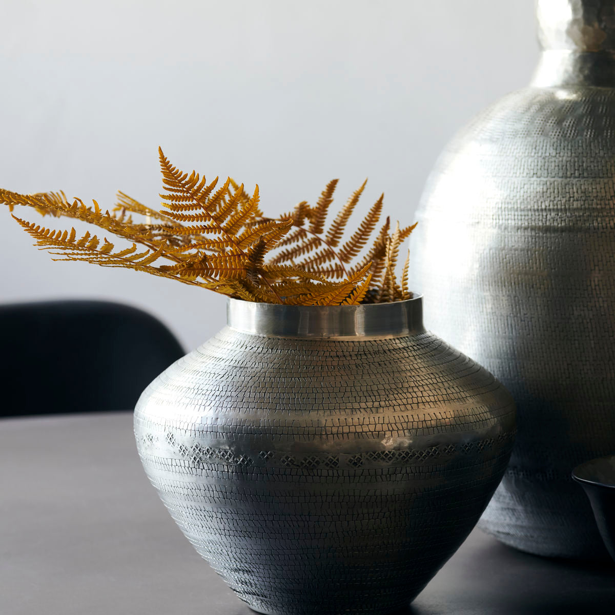 Vase, Arti in Antique silver präsentiert im Onlineshop von KAQTU Design AG. Vase ist von House Doctor