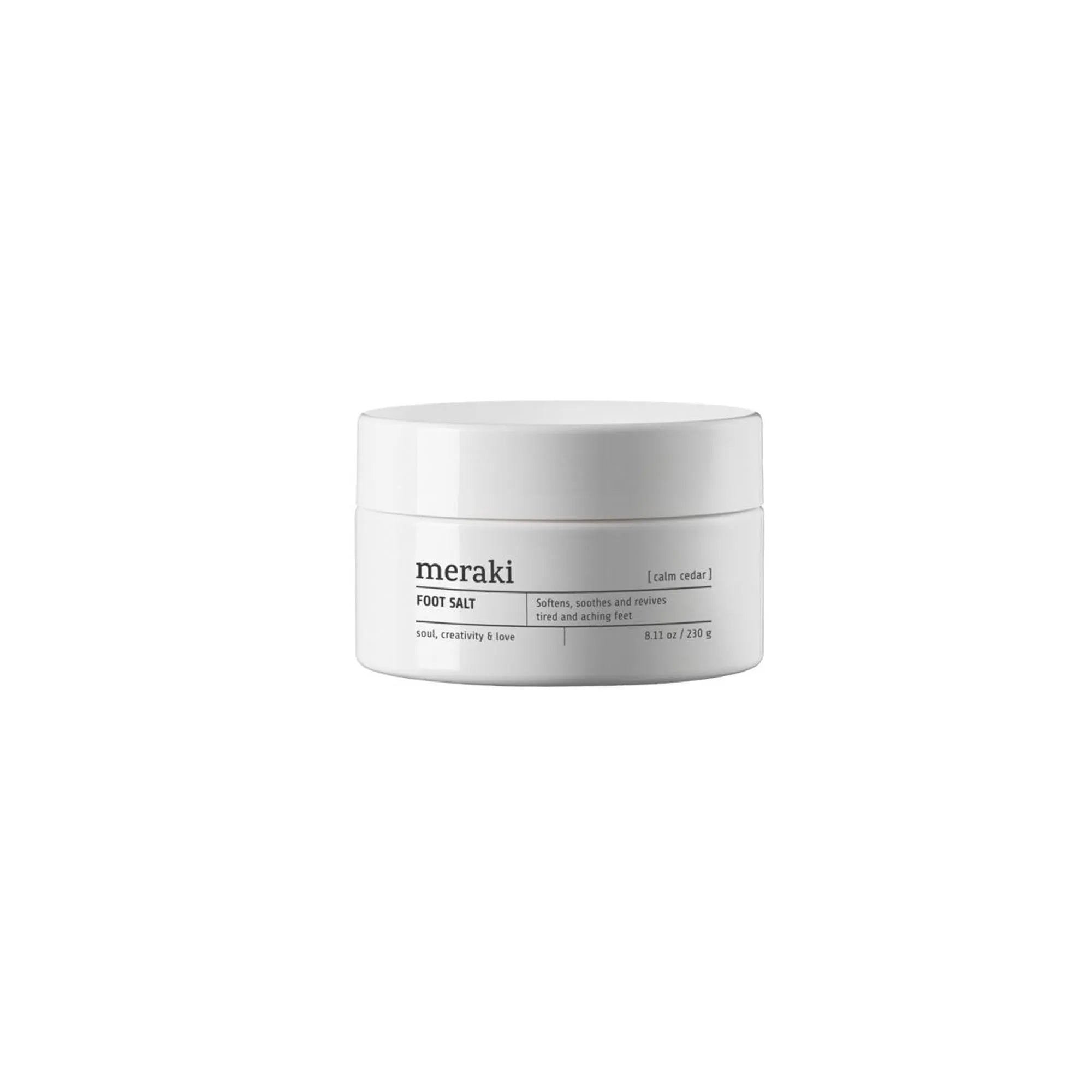 Entspannendes Fusssalz von Meraki: Calm Cedar mit Eukalyptus, Minze & Limette. Fördert Durchblutung, belebt Sinne. ECOCERT-zertifiziert.