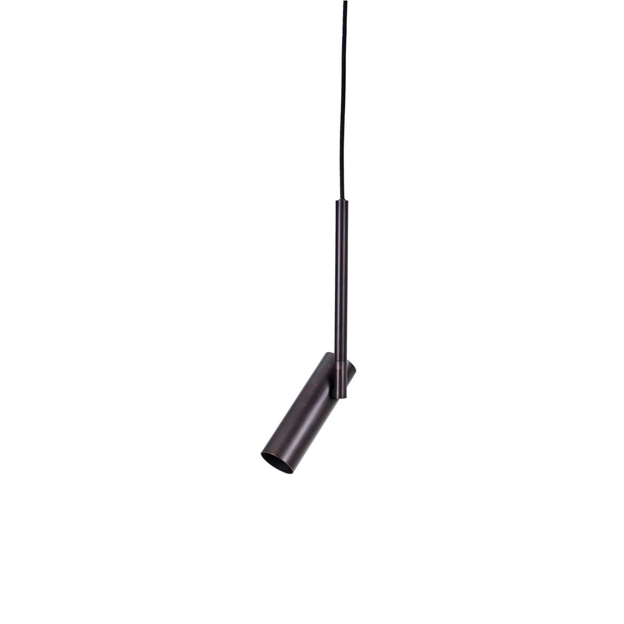 Die HDNorm Lampe in antikem Schwarz von House Doctor vereint robustes Eisen mit eleganten Kupferakzenten für stilvolle Lichtakzente.