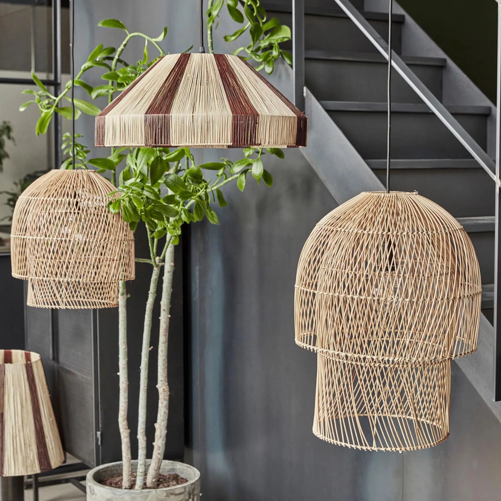 Eleganter Raffia-Lampenschirm HDRafi in Naturtönen von House Doctor.