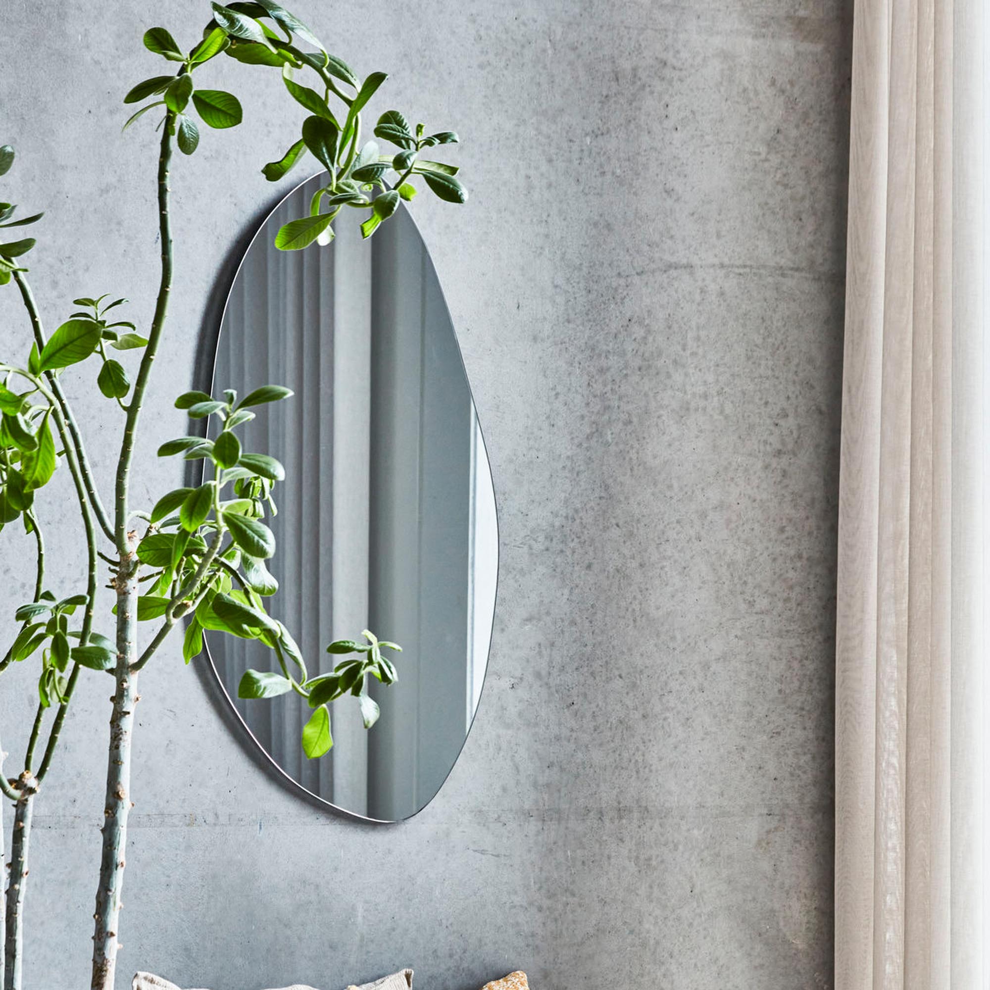 Eleganter Standspiegel von House Doctor, Modell HDPeme, in klarem Design, ideal für moderne Wohnräume und stilvolle Akzente.