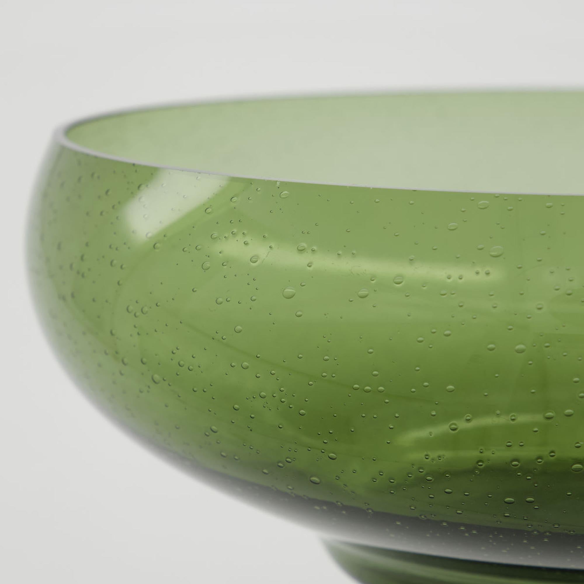 Elegante grüne Schüssel HDRain von House Doctor, ideal für die Präsentation von Speisen und als dekoratives Element in jedem Zuhause.