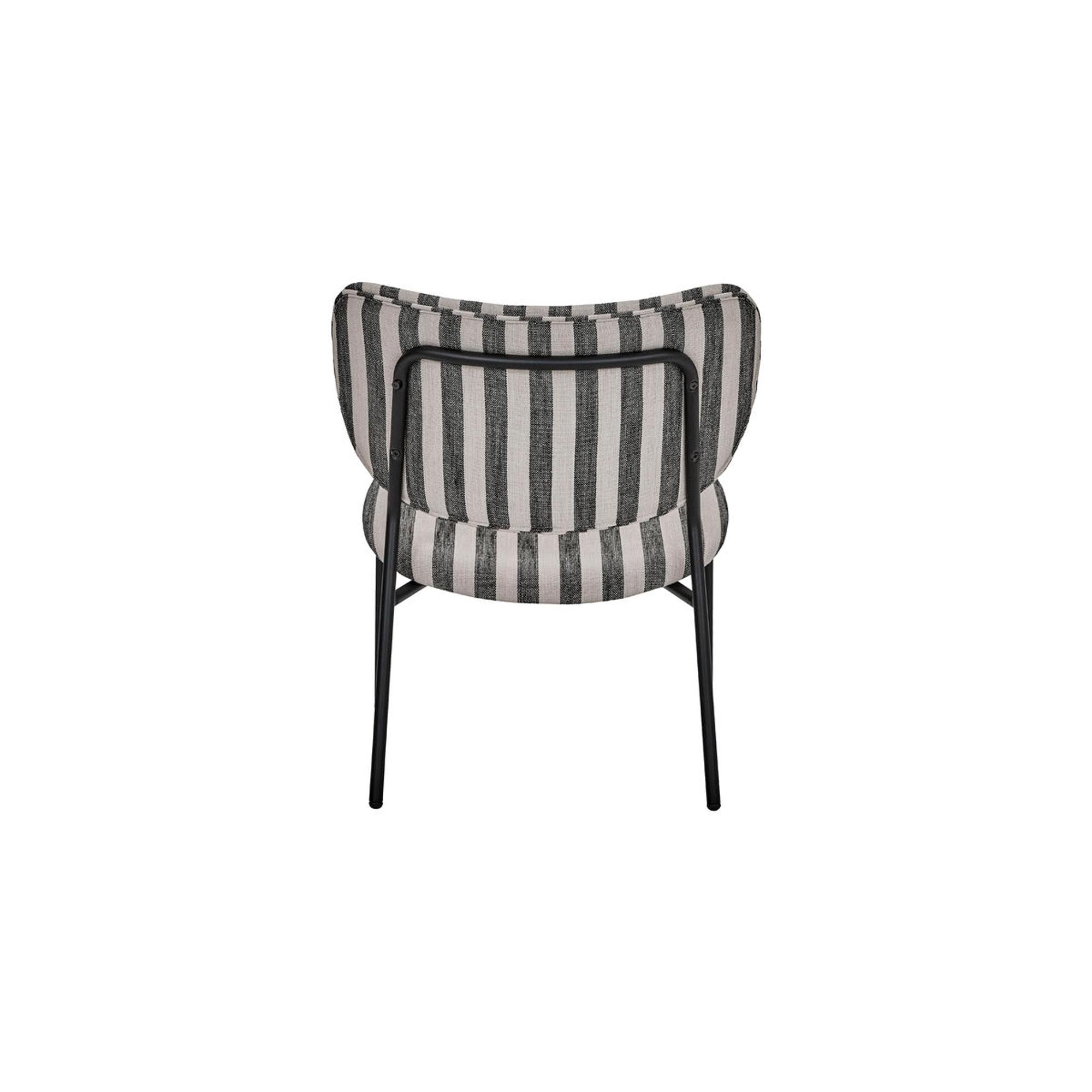 Stilvoller Lounge-Sessel HDLonga von House Doctor in Schwarz/Off-Weiß.