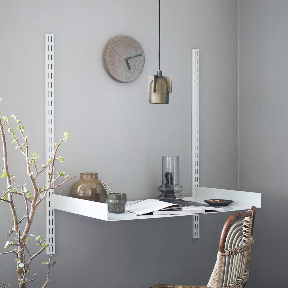 Wandschreibtisch, Fari in Grau präsentiert im Onlineshop von KAQTU Design AG. Sekretär ist von House Doctor
