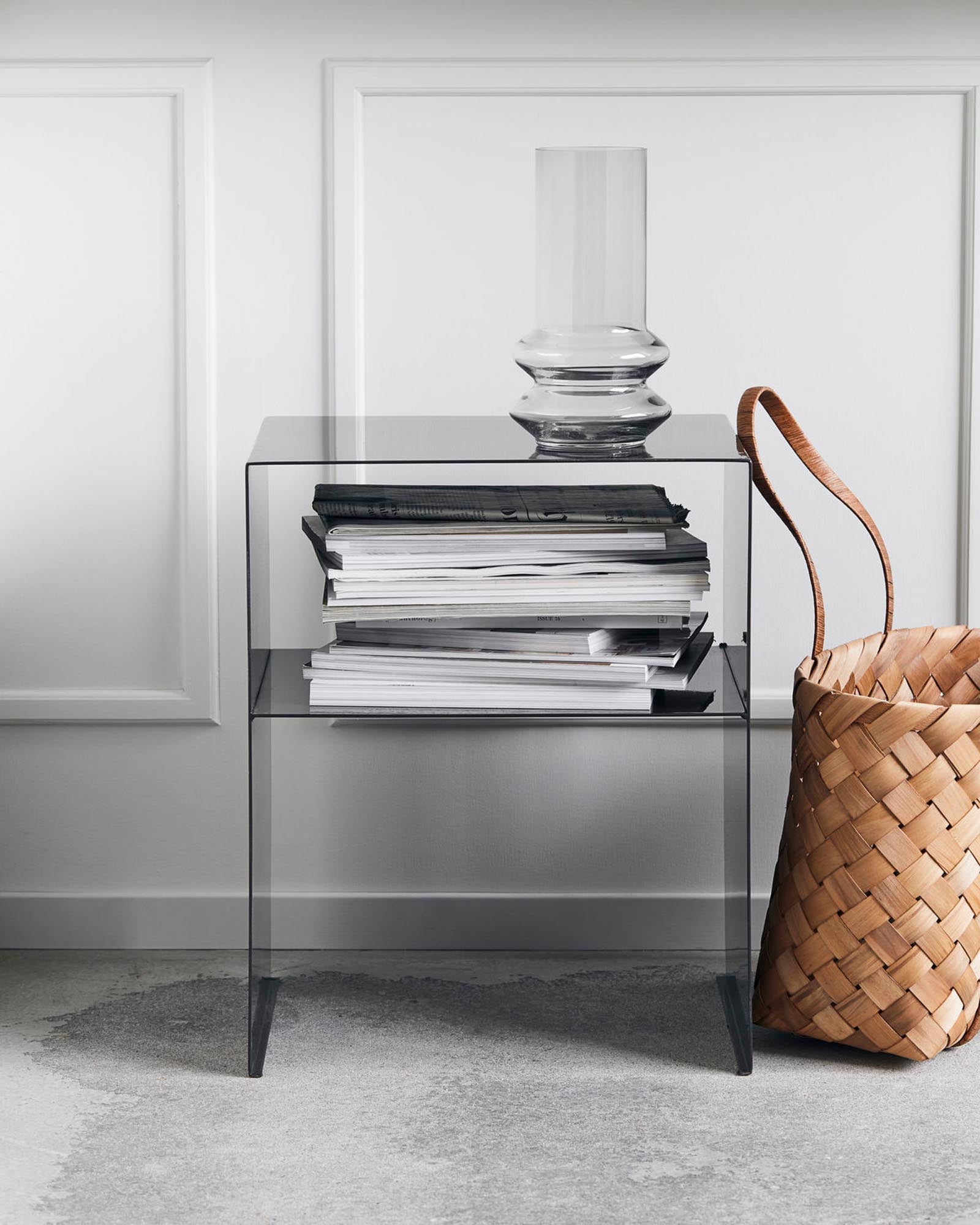Eleganter Beistelltisch Fari in Schwarz von House Doctor, ideal für stilvolle Akzente in jedem Wohnraum.