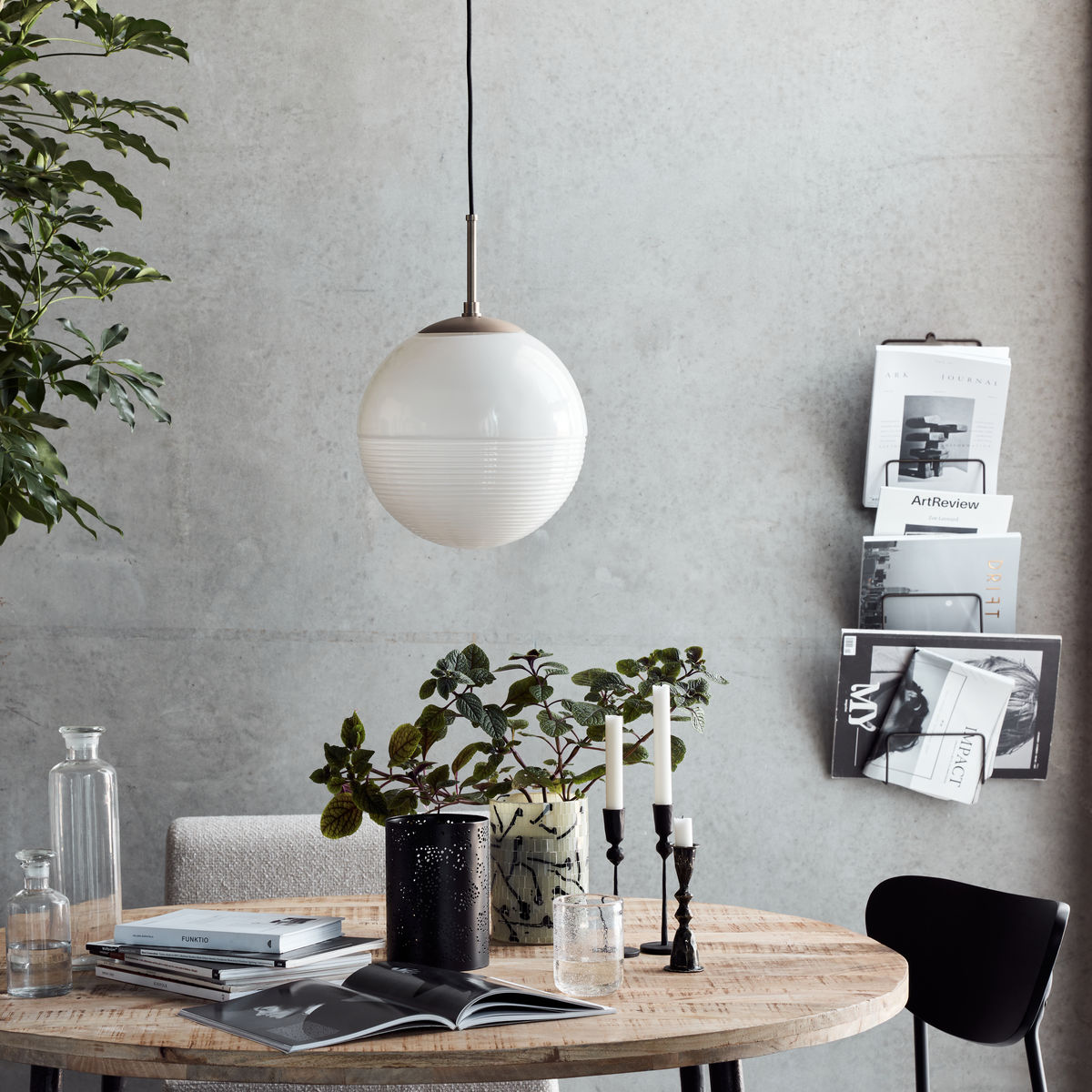 Lampe, Halda in Weiss / Braun präsentiert im Onlineshop von KAQTU Design AG. Pendelleuchte ist von House Doctor